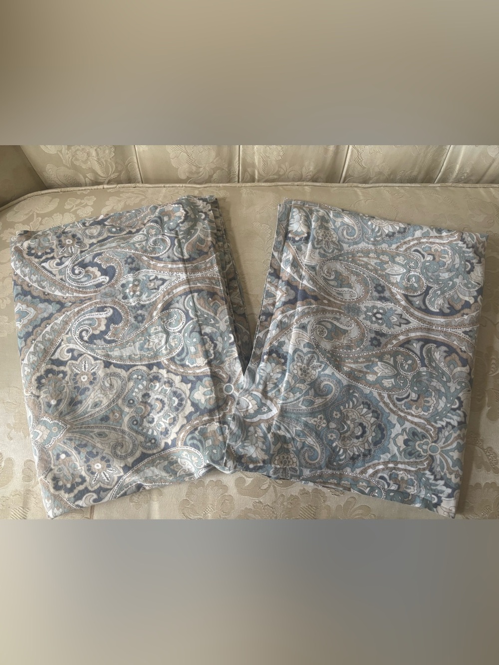 2 Pottery Barn Paisley Standard Pillowcases Organic Cotton Blue& Taupe